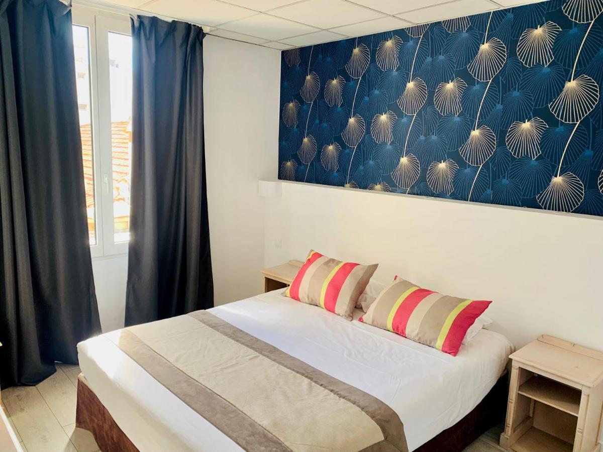 De Flore Hotel