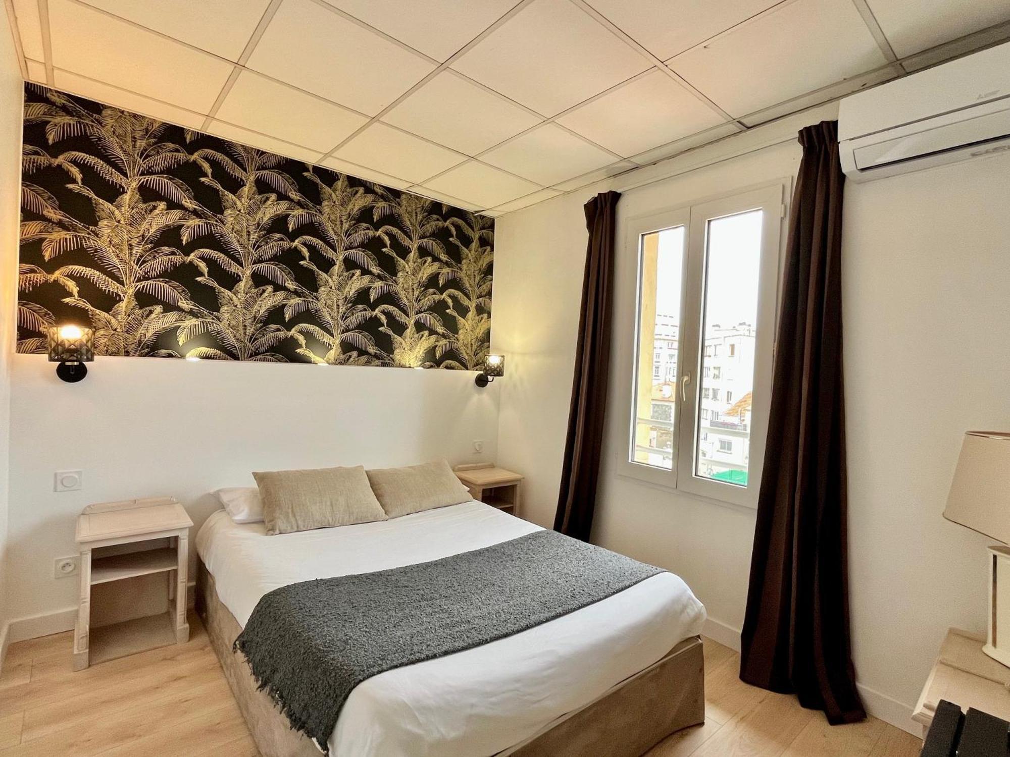 Hotel De Flore