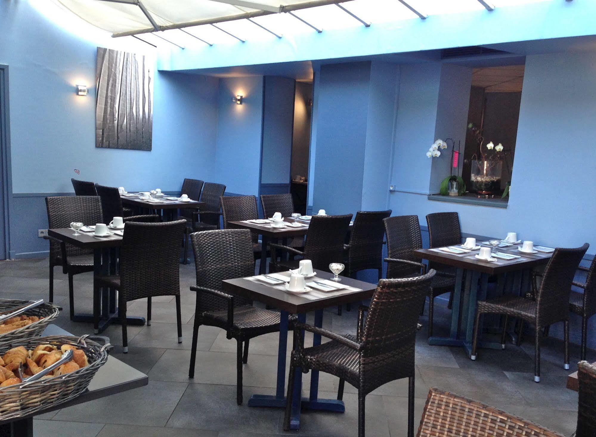 De Flore Hotel 3*